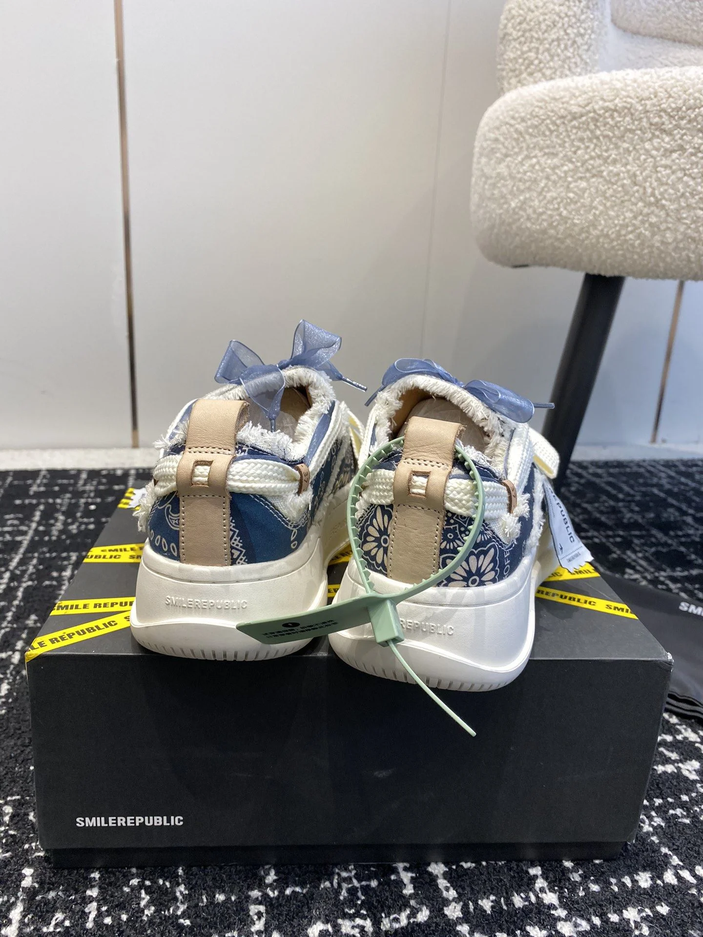 Snug Smilerepublic Shoes 7239