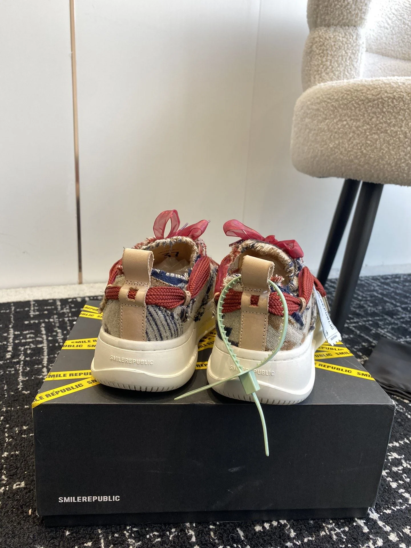 QuickDry Smilerepublic Shoes 7219