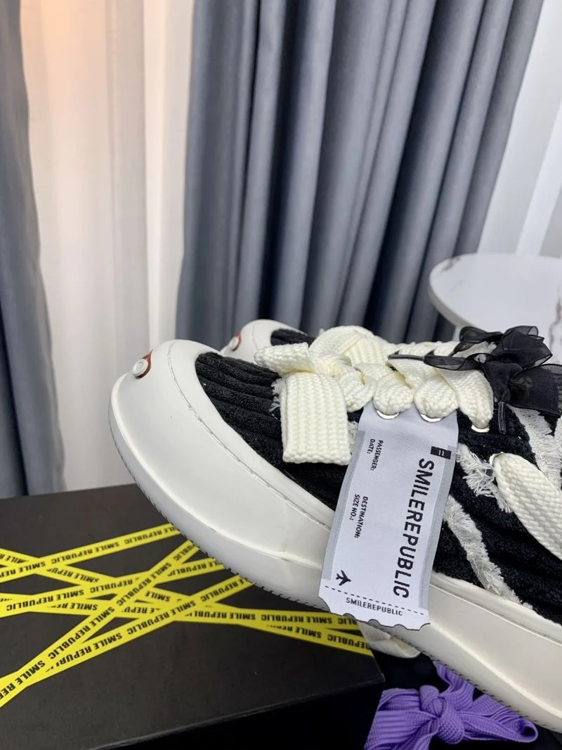 Efficient Smilerepublic Shoes 8992