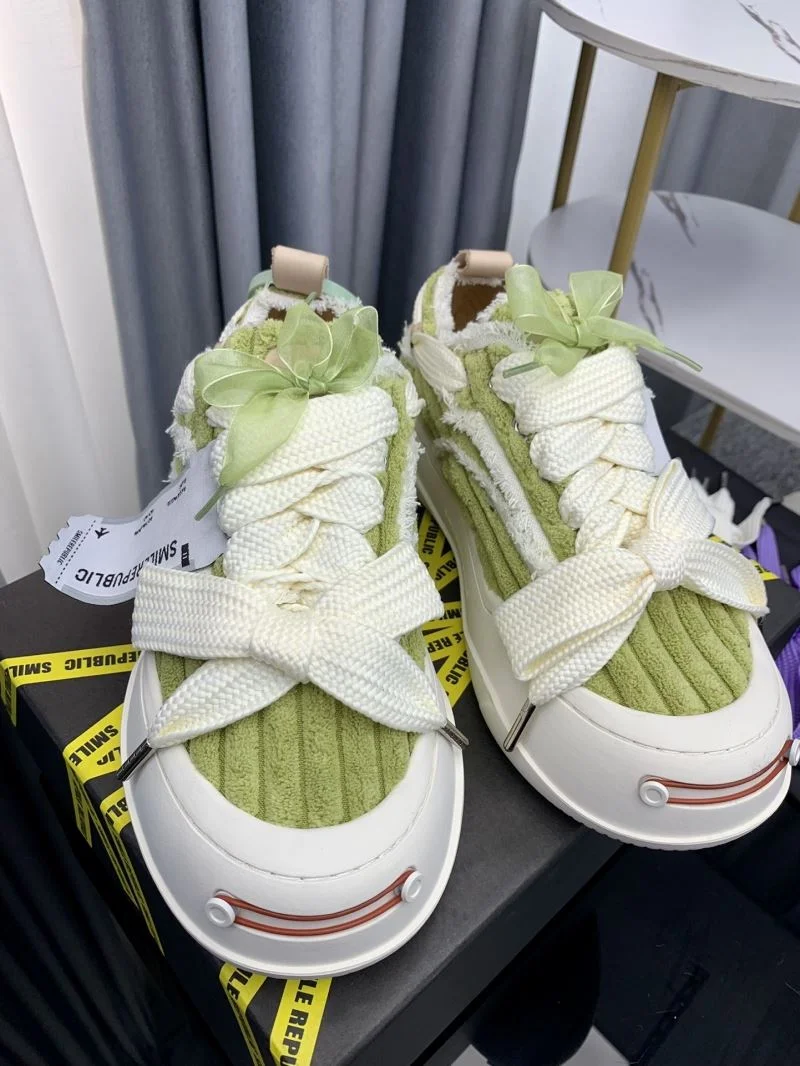 Smilerepublic Shoes Minimalist 8909