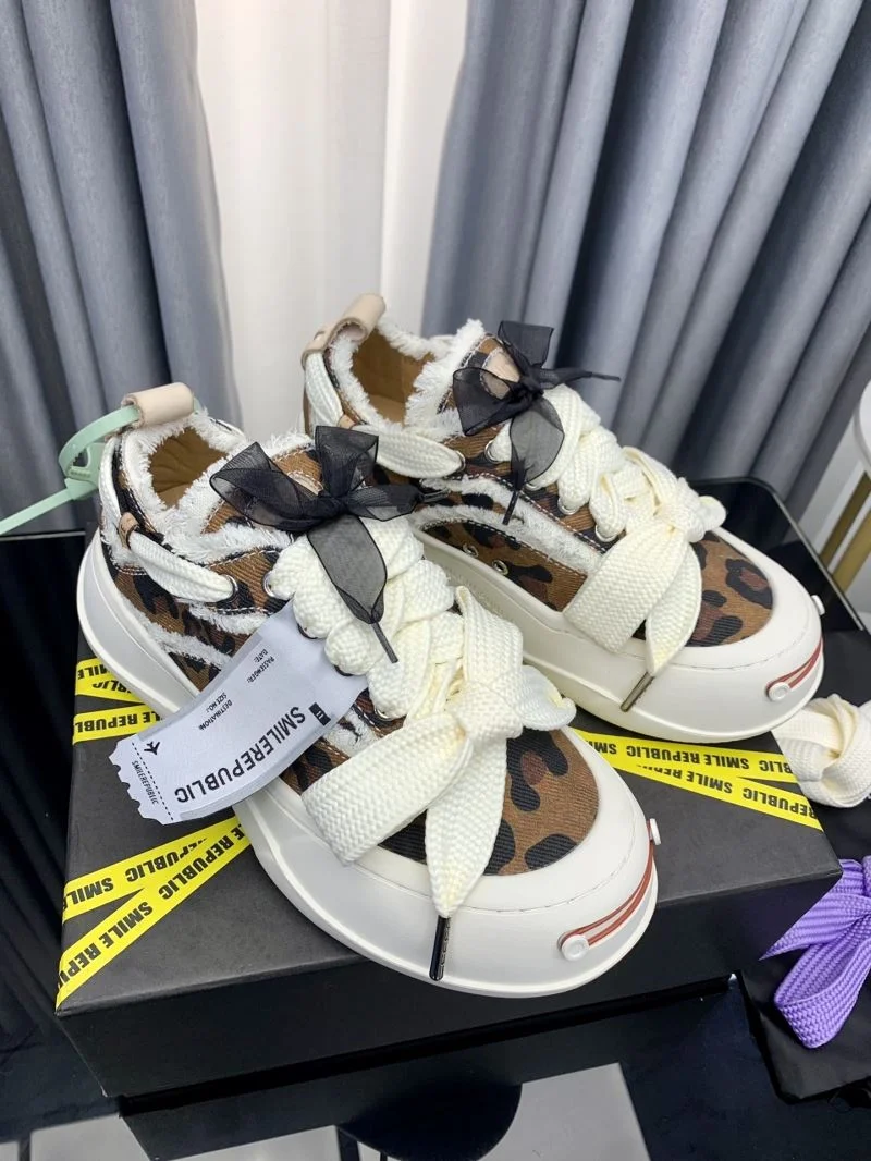 Premium Smilerepublic Shoes 8947