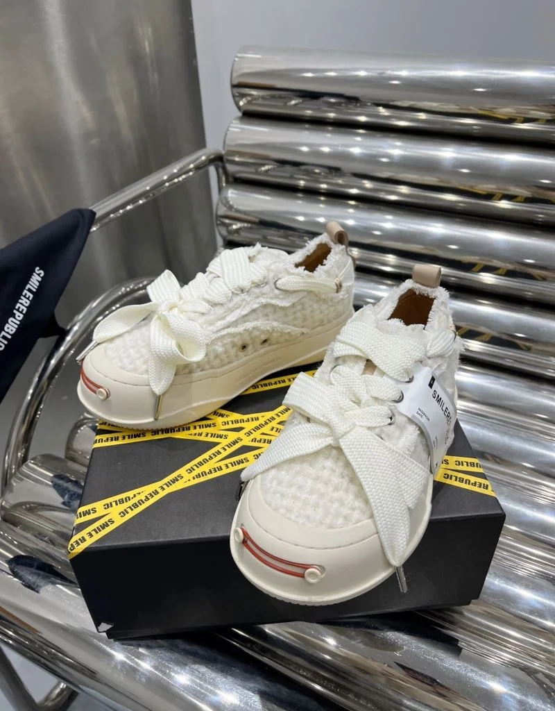 WeatherProof Smilerepublic Shoes 5777