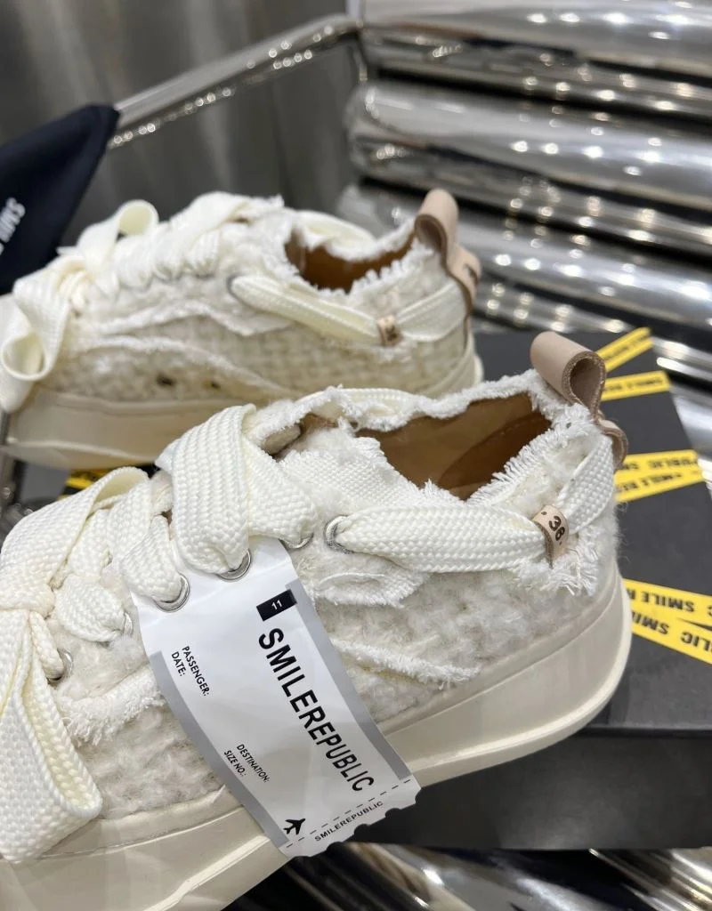 WeatherProof Smilerepublic Shoes 5777