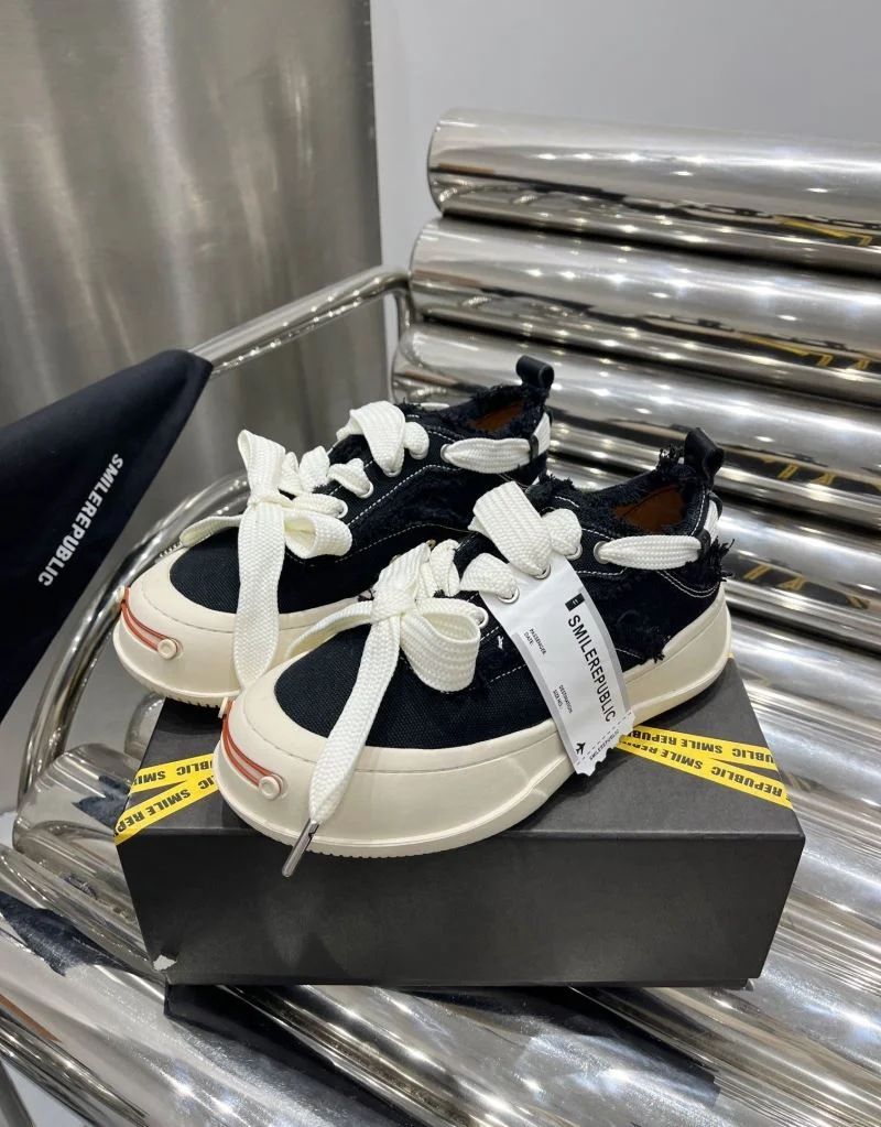 Smilerepublic Shoes Thermal 5815