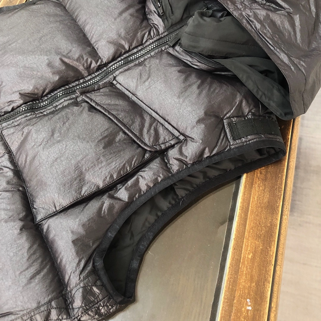 Stone Island Down Jackets Refined 172988