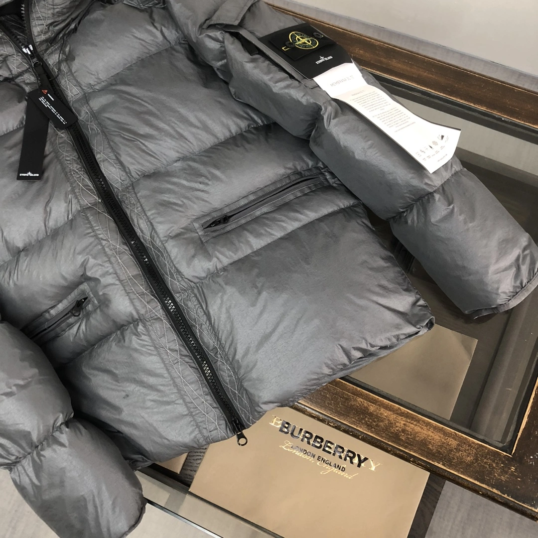 Flexible Stone Island Down Jackets 173019
