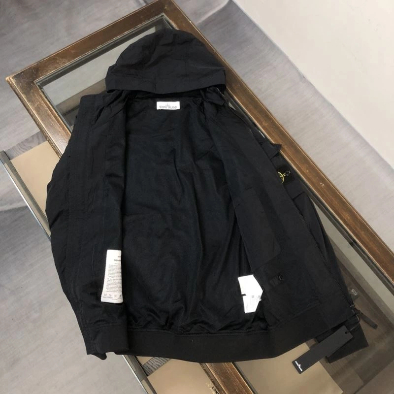ModernLook Stone Island Outwear 172962