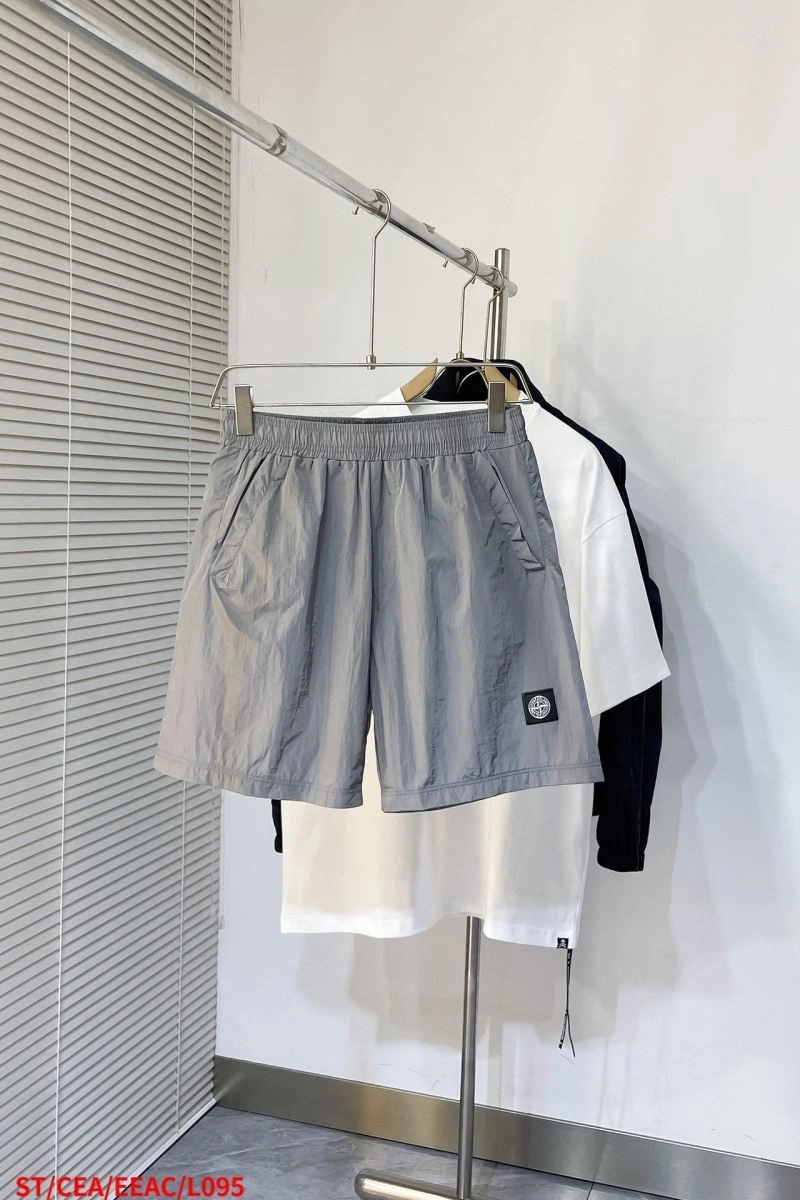 RelaxedFit Stone Island Short Pants 172811