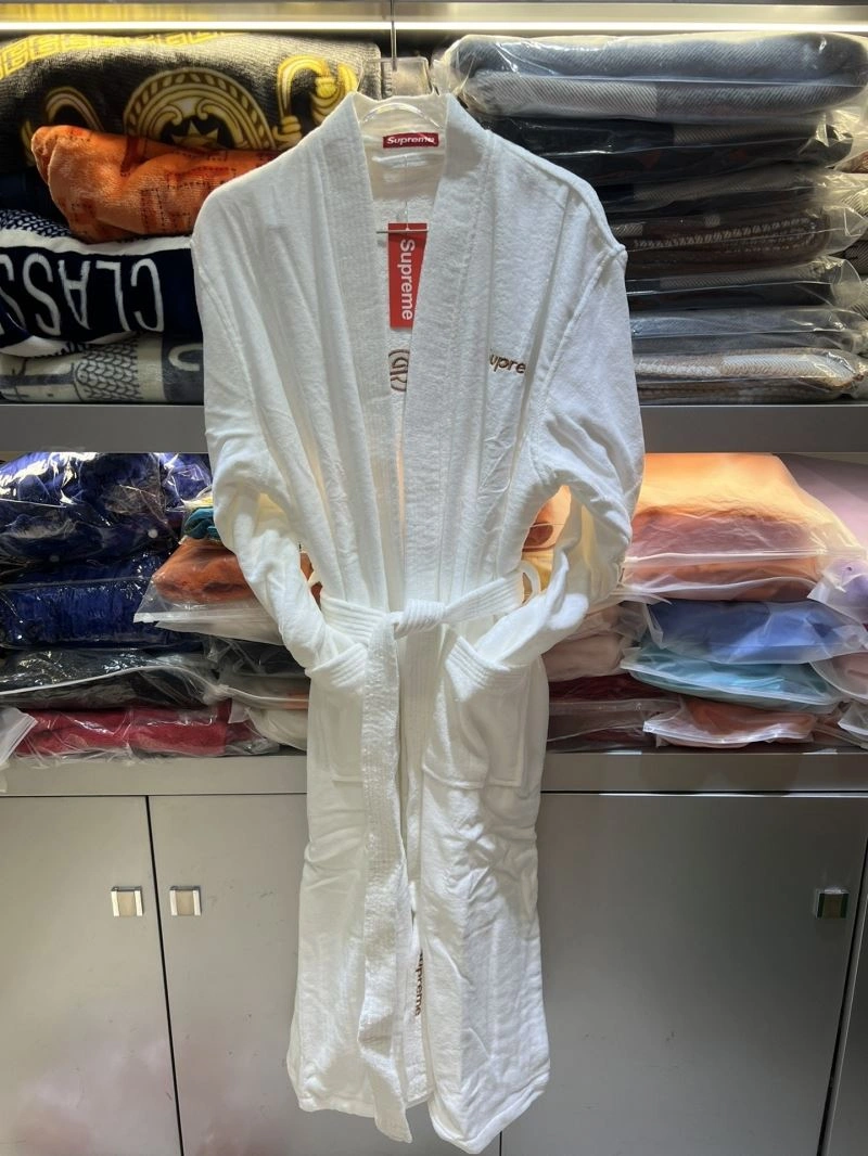 Supreme Bathrobe Breathable 255691