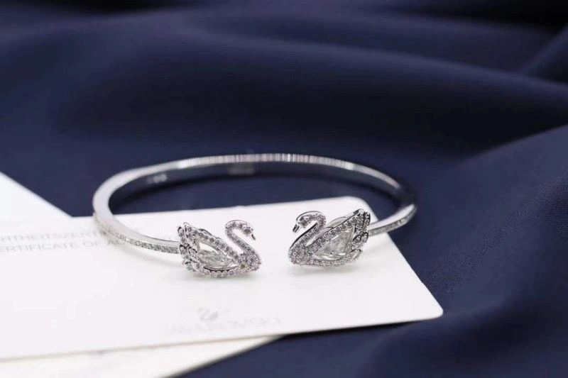 ModernLook Swarovski Bracelets 252224