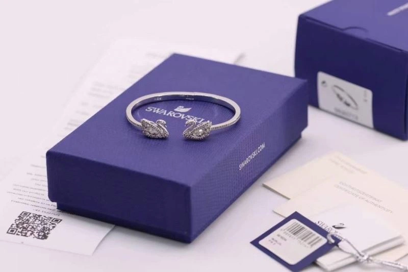ModernLook Swarovski Bracelets 252224