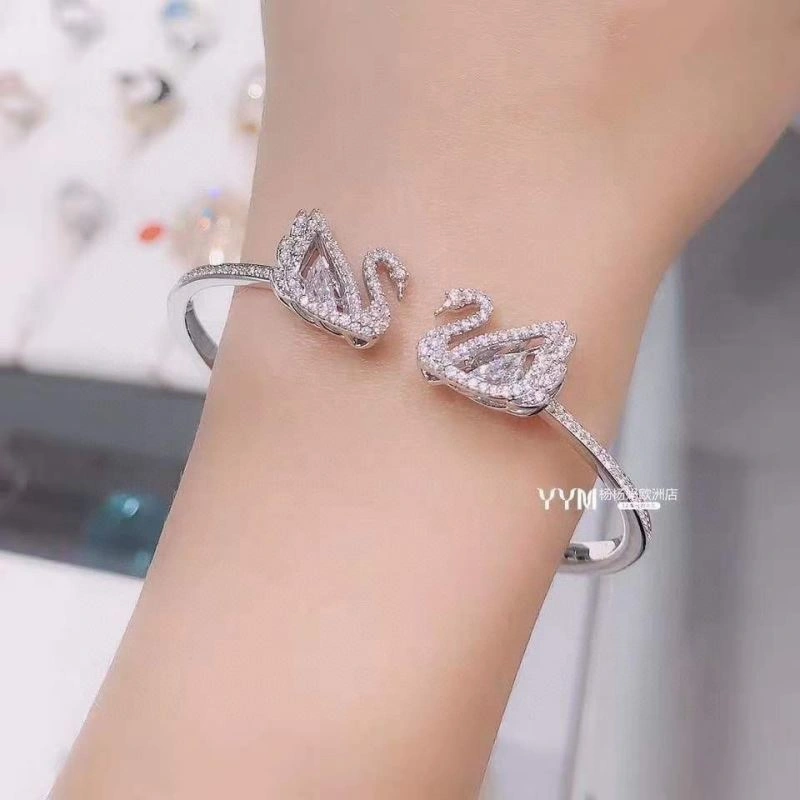 ModernLook Swarovski Bracelets 252224