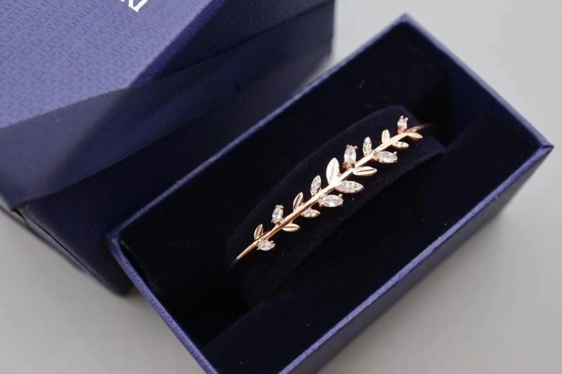 Sporty Swarovski Bracelets 252189