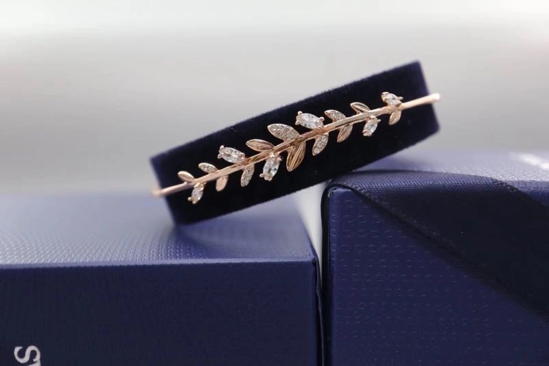 Sporty Swarovski Bracelets 252189
