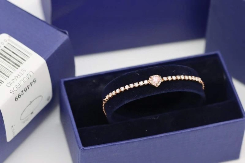 EyeCatching Swarovski Bracelets 252192