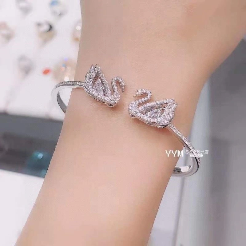 Tailored Swarovski Bracelets 252060