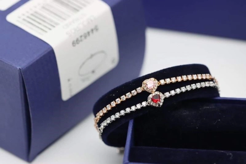 Trendsetting Swarovski Bracelets 251992