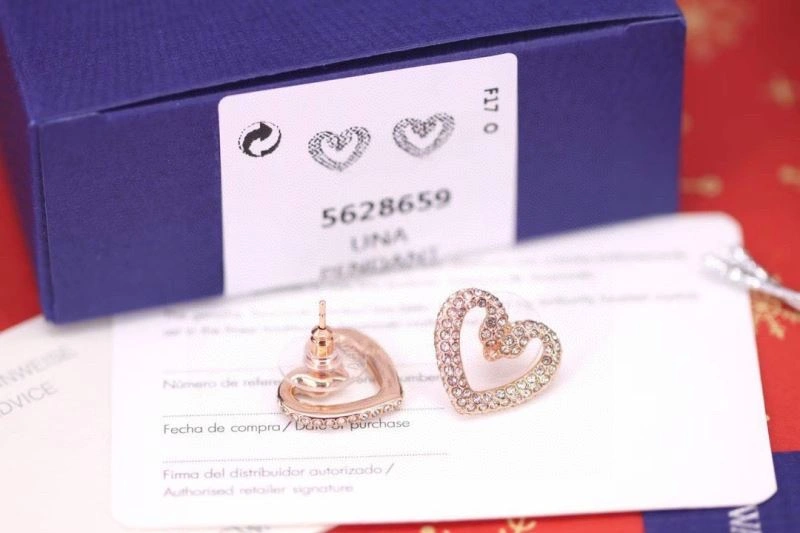 Durable Swarovski Earrings 252230