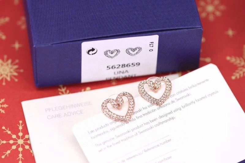 Durable Swarovski Earrings 252230