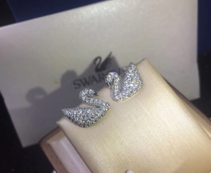 Swarovski Earrings Compact 252241