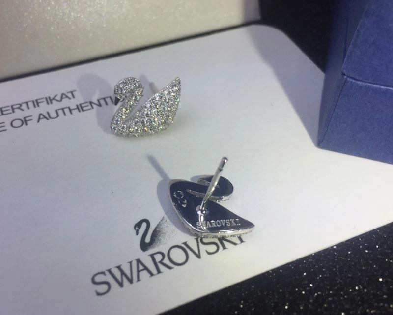 Swarovski Earrings Compact 252241