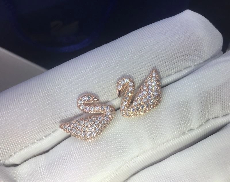 Swarovski Earrings Compact 252241