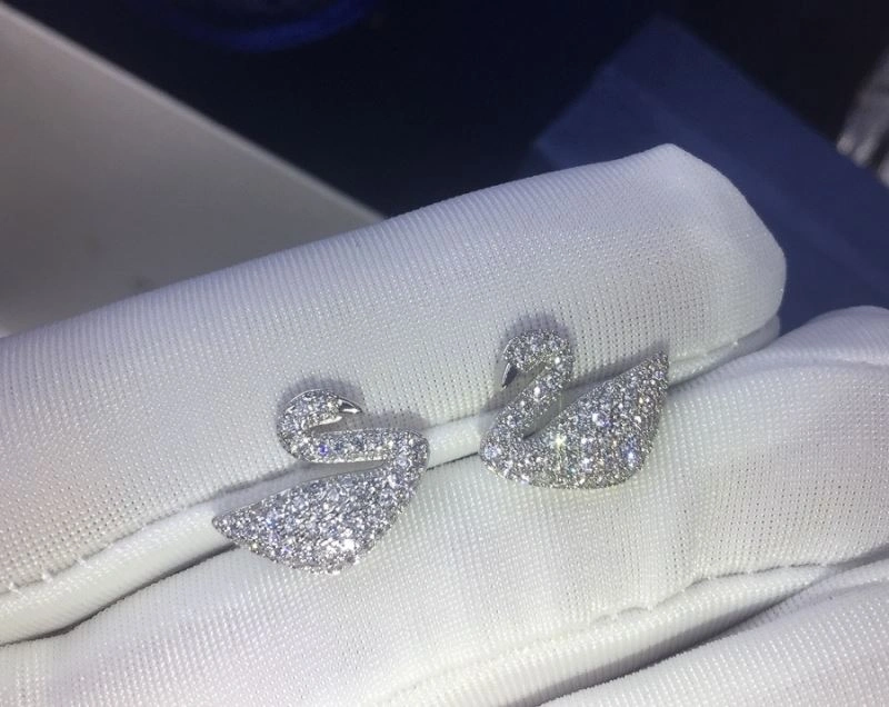Swarovski Earrings Compact 252241