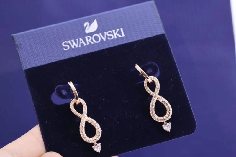 Swarovski Earrings ModernLook 252211