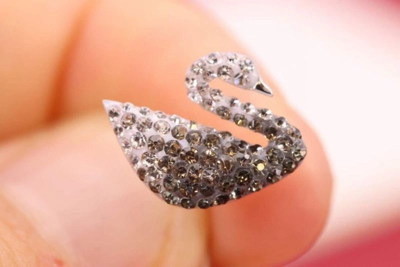 Flexible Swarovski Earrings 252210