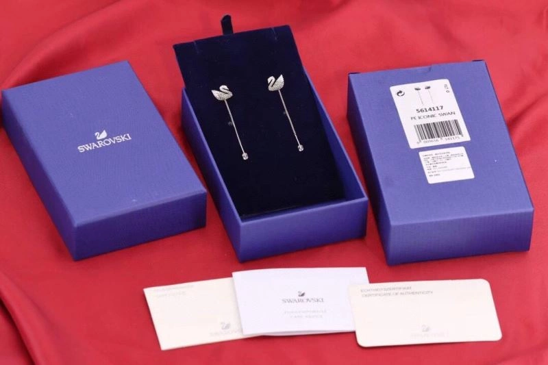 Flexible Swarovski Earrings 252210