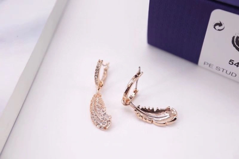 Lightweight Swarovski Earrings 252198