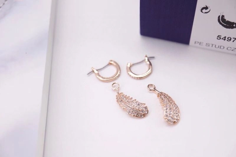 Lightweight Swarovski Earrings 252198