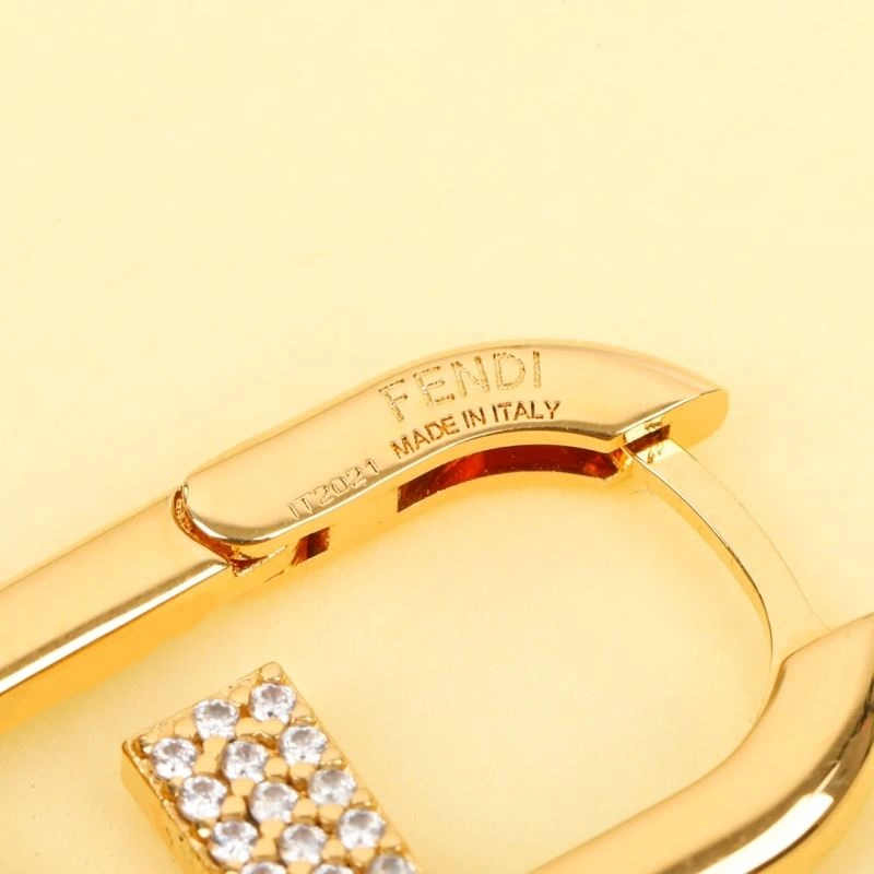 Snug Swarovski Earrings 252099