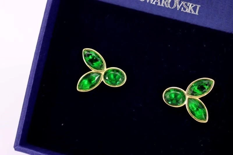 Durable Swarovski Earrings 252049