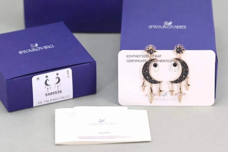 UrbanChic Swarovski Earrings 251823