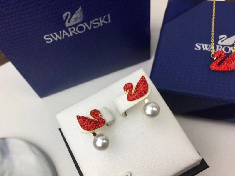WellDesigned Swarovski Earrings 251814