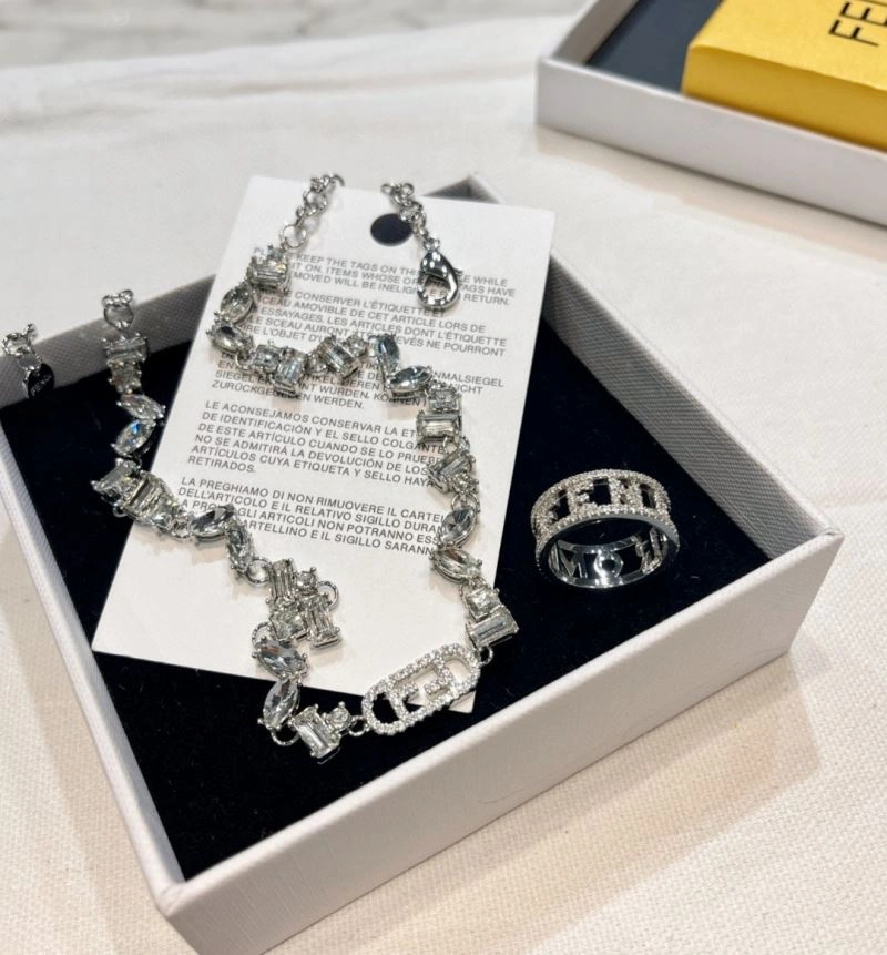 Modern Swarovski Necklaces 252246