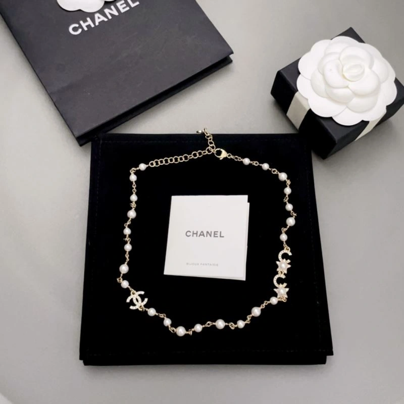 Functional Swarovski Necklaces 252243