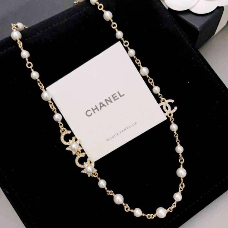 Functional Swarovski Necklaces 252243
