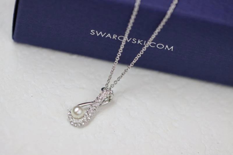 Lightweight Swarovski Necklaces 252223