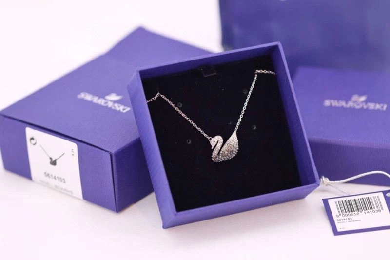 Minimalist Swarovski Necklaces 252221