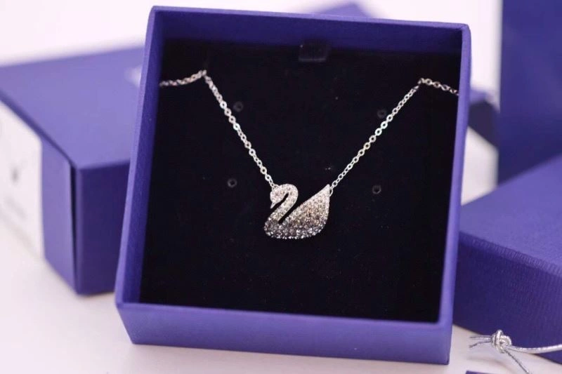Minimalist Swarovski Necklaces 252221