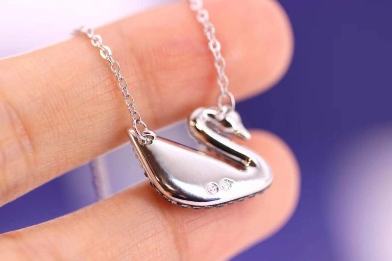Minimalist Swarovski Necklaces 252221