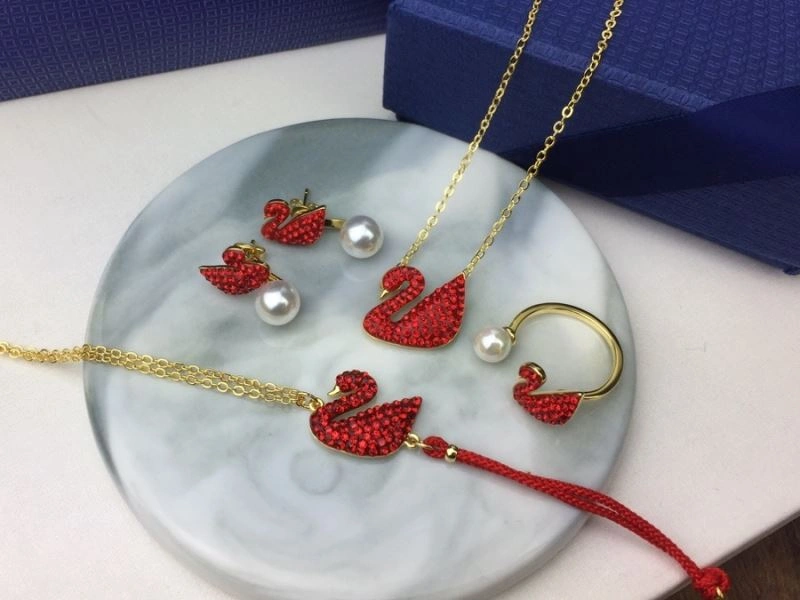 ModernLook Swarovski Necklaces 252174