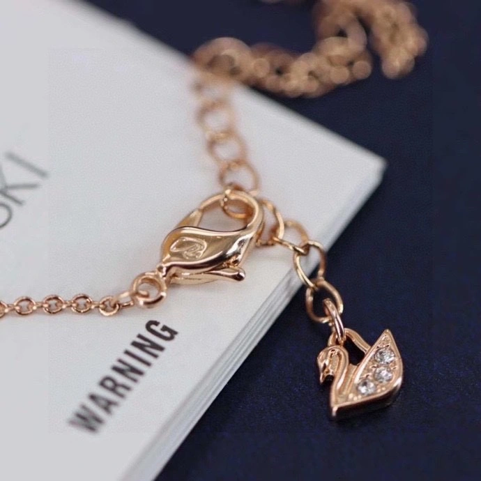 OdorResistant Swarovski Necklaces 252158