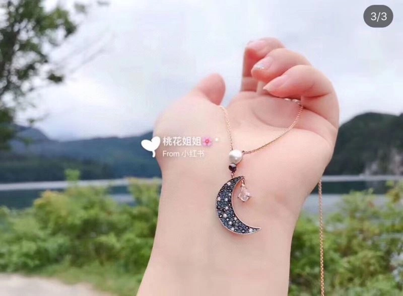 Comfortable Swarovski Necklaces 252153