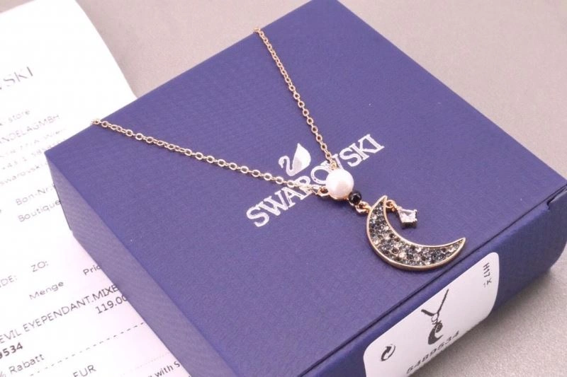 Comfortable Swarovski Necklaces 252153
