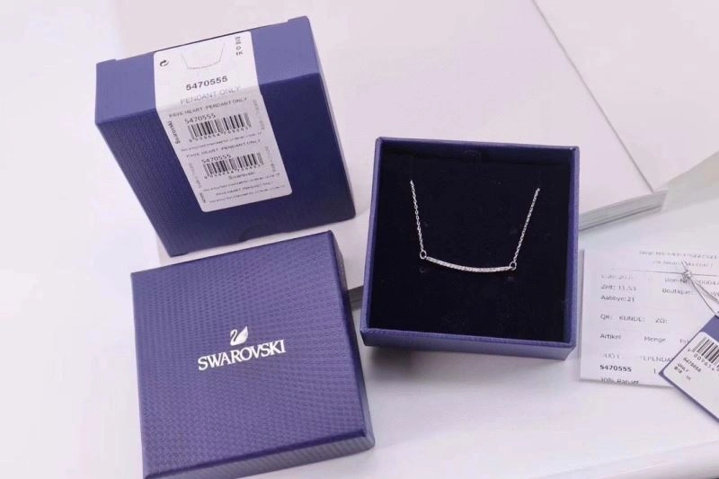 Elegant Swarovski Necklaces 252151