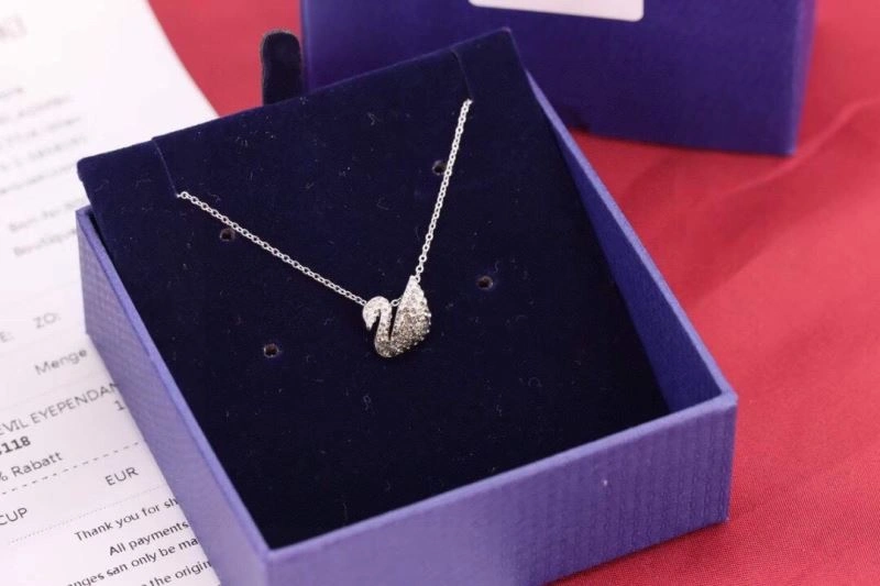 Durable Swarovski Necklaces 252140