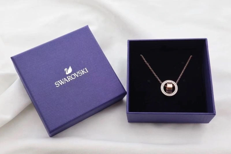MoistureWicking Swarovski Necklaces 252109